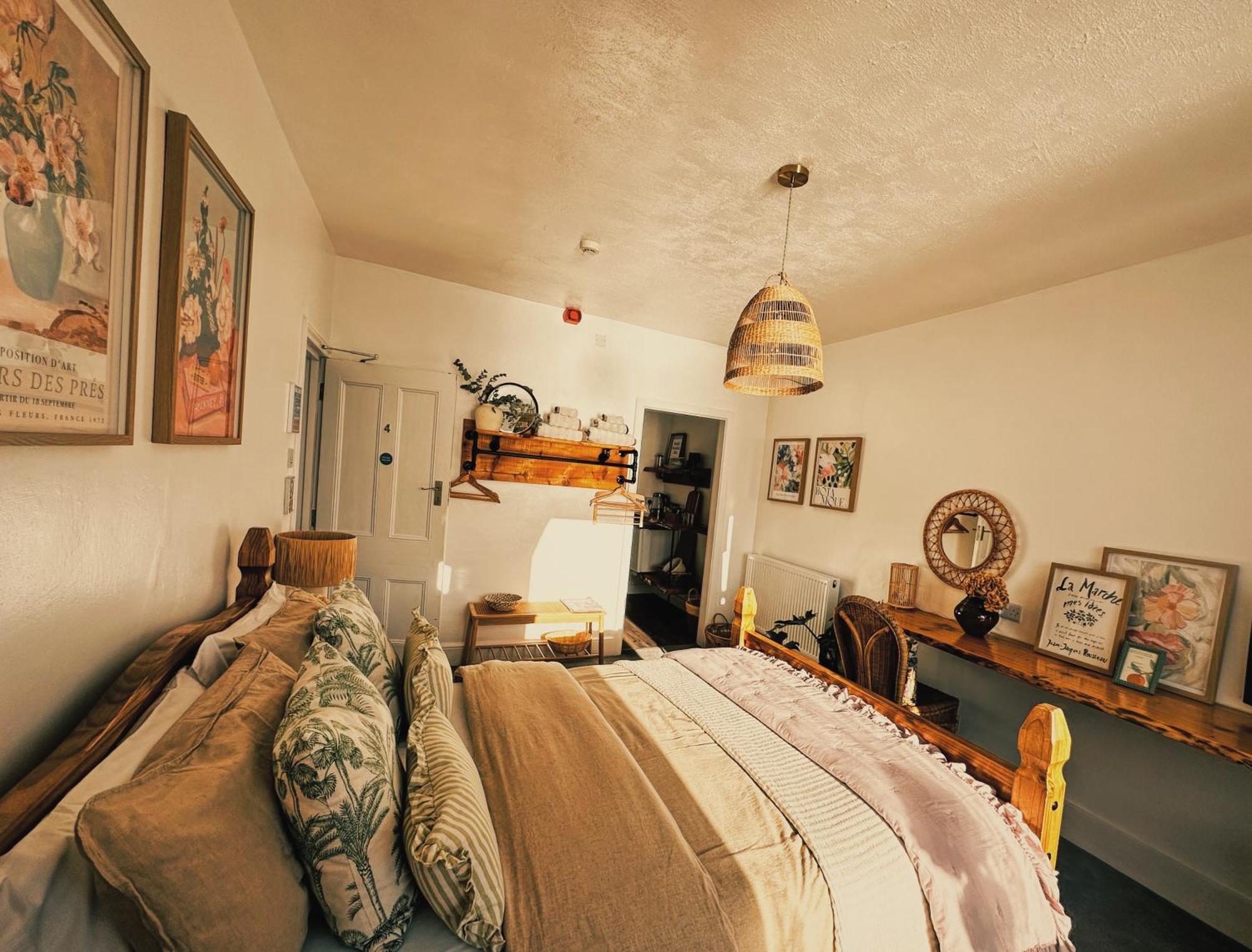 Mor Heli Guest House Крикийт Екстериор снимка