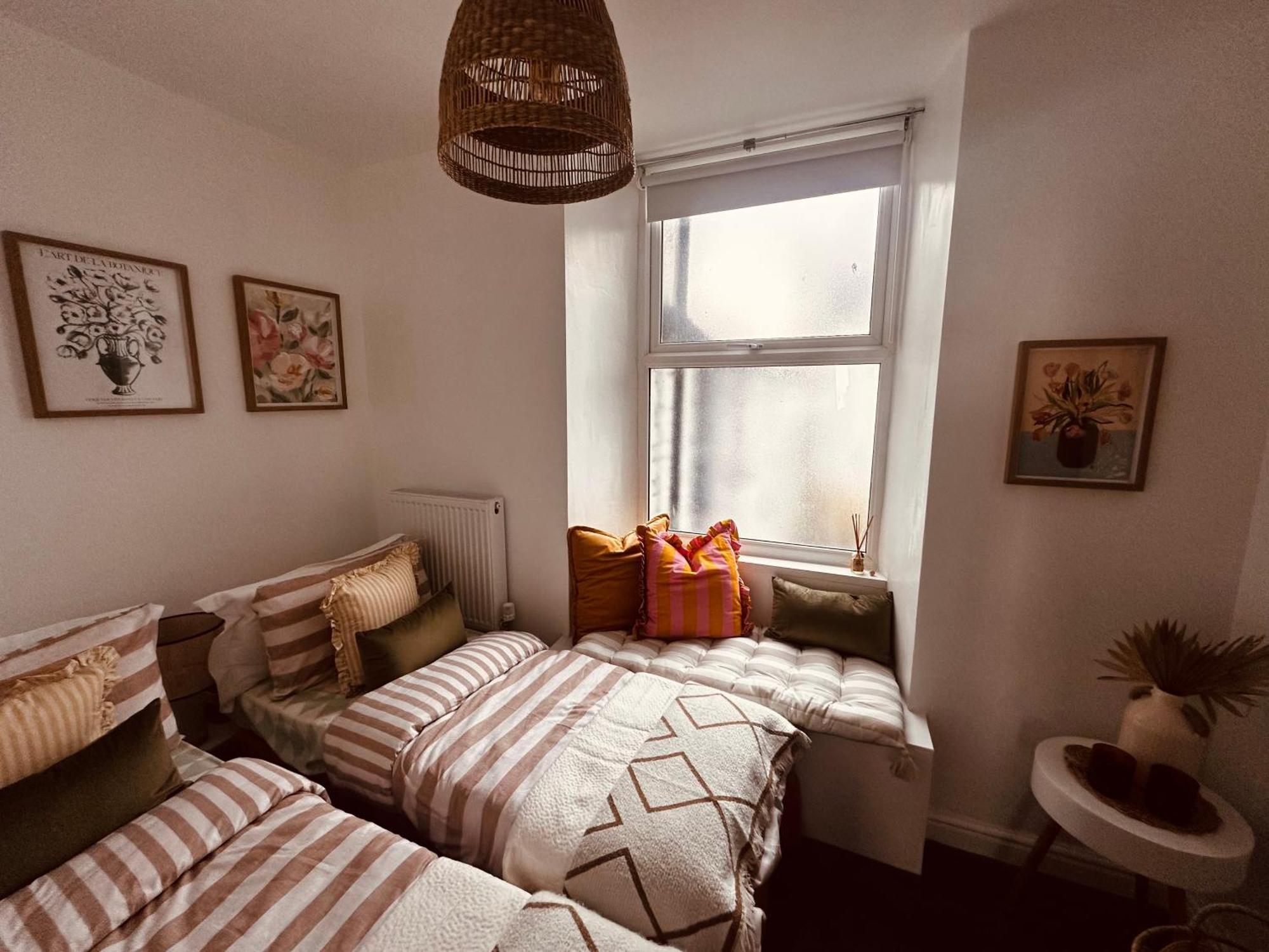 Mor Heli Guest House Крикийт Екстериор снимка
